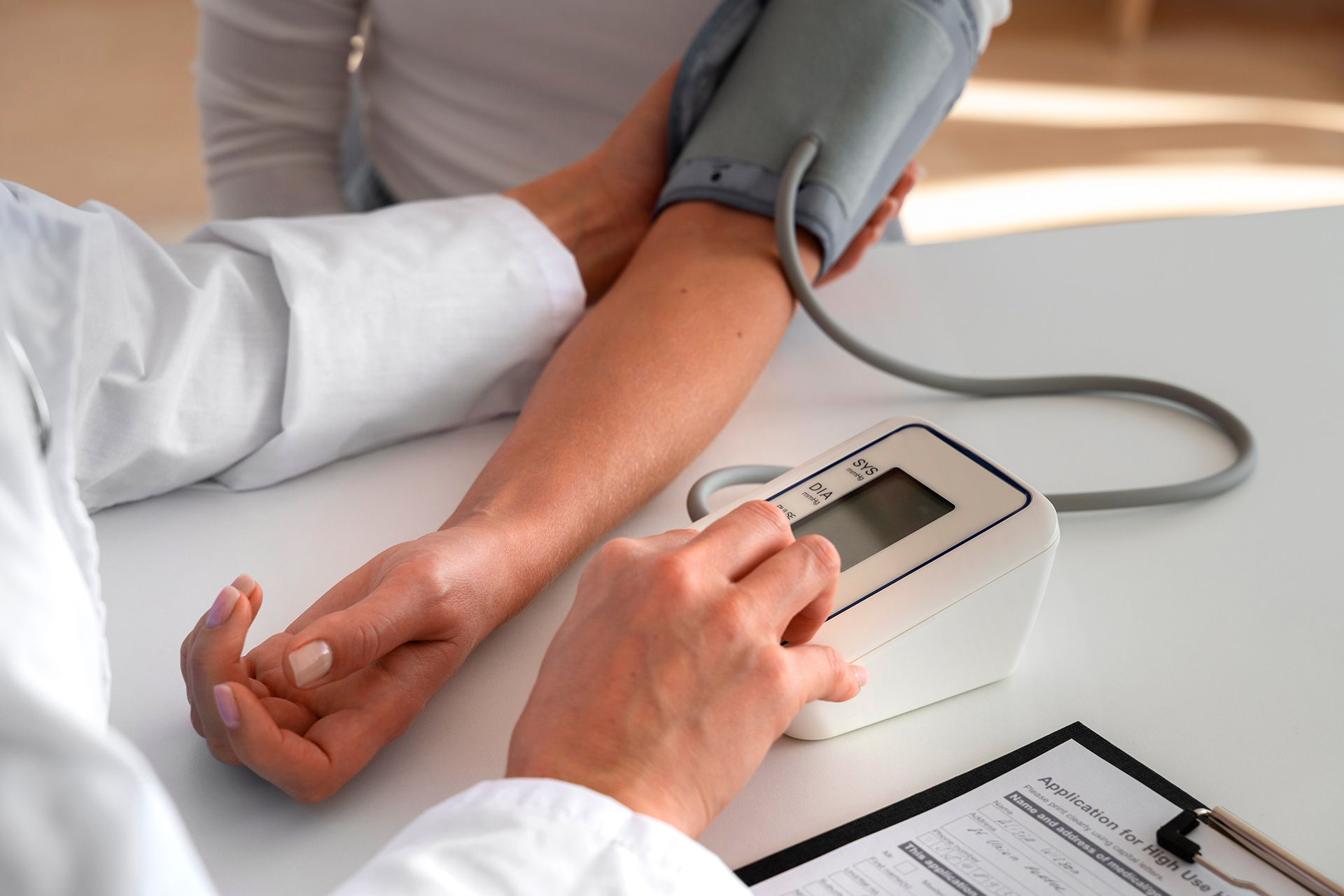 médico internista especialista en hipertensión en Monterrey